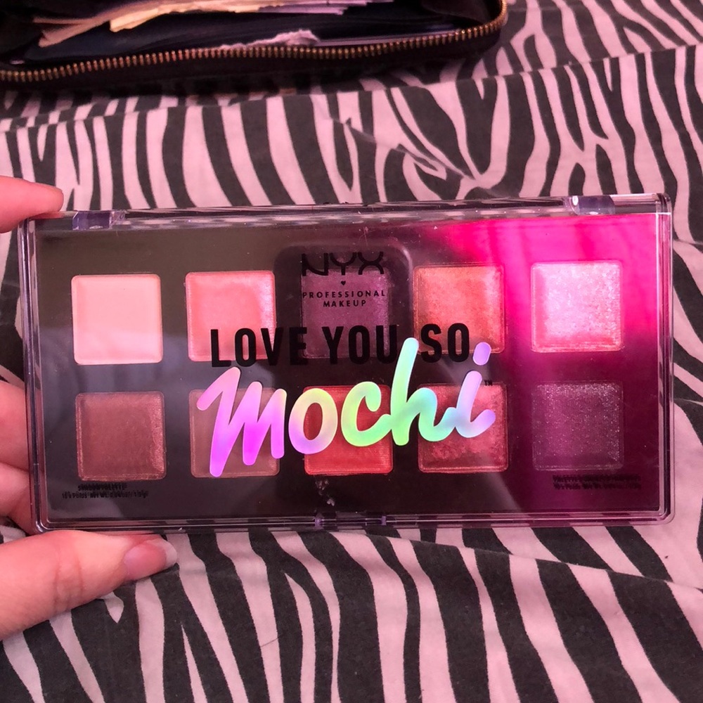 Nyx love you so Mochi
